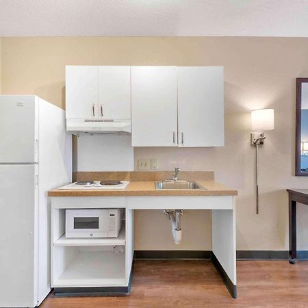 Extended Stay America Premier Suites - Tampa - Fairgrounds - Casino Exterior photo